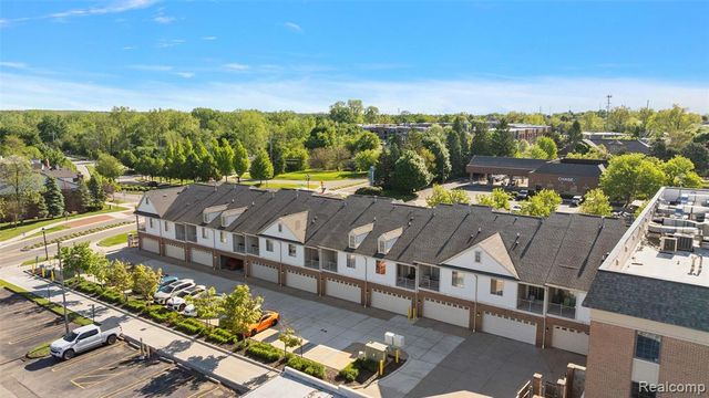 13 N N Squirrel Road, Auburn Hills, MI 48326