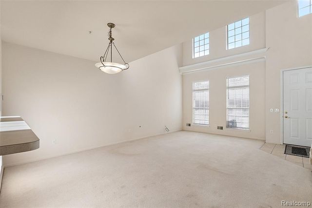 13 N N Squirrel Road, Auburn Hills, MI 48326