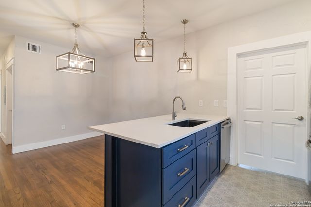 424 Club, San Antonio, TX 78201