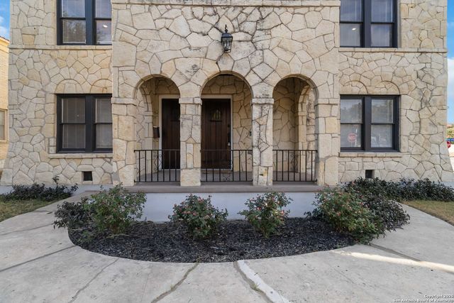 424 Club, San Antonio, TX 78201