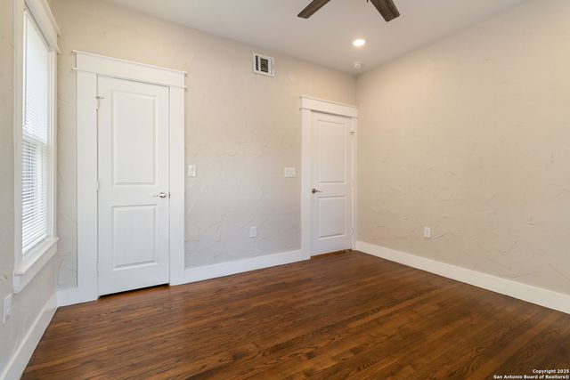 424 Club, San Antonio, TX 78201