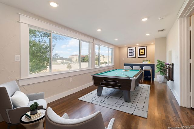 424 Club, San Antonio, TX 78201