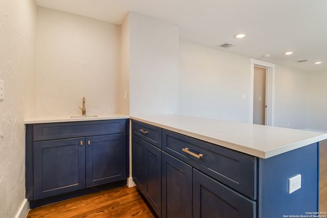 424 Club, San Antonio, TX 78201