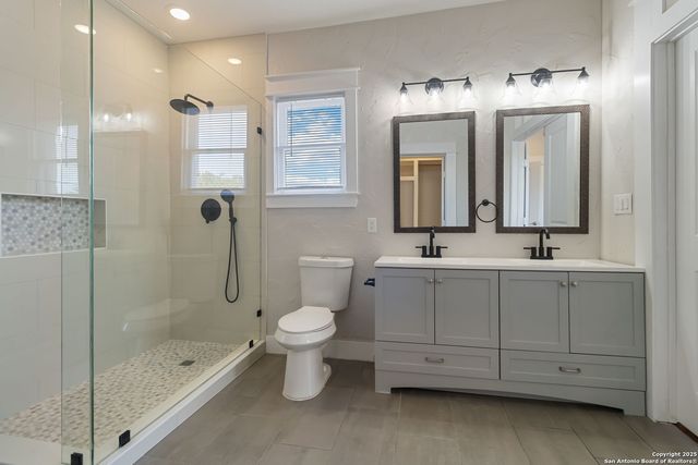 424 Club, San Antonio, TX 78201