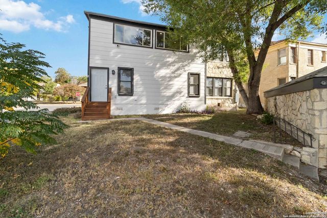 424 Club, San Antonio, TX 78201