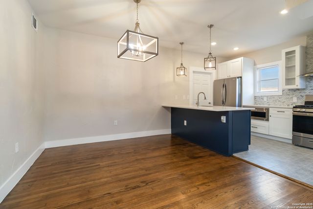 424 Club, San Antonio, TX 78201