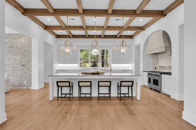 5009 Timberline DR, Austin, TX 78746