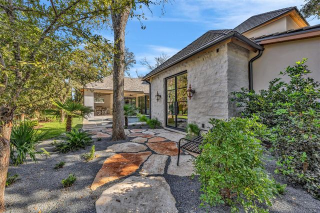 5009 Timberline DR, Austin, TX 78746