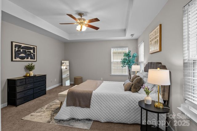 2111 Elendil Lane, Charlotte, NC 28269