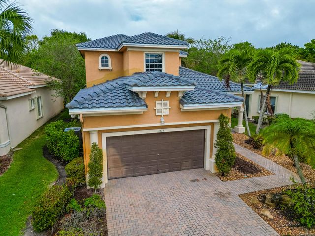 7233 NW 116th Way, Parkland, FL 33076