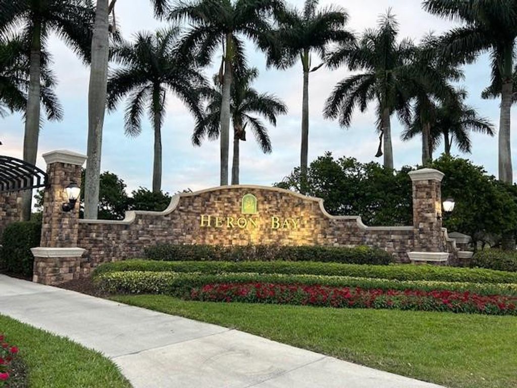 Image 2 of property listing at 7233 NW 116th Way, Parkland, FL 33076