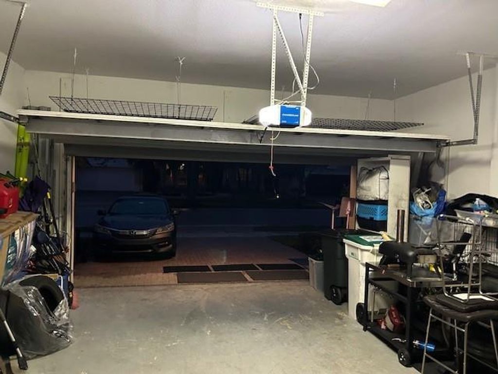 Image 22 of property listing at 7233 NW 116th Way, Parkland, FL 33076