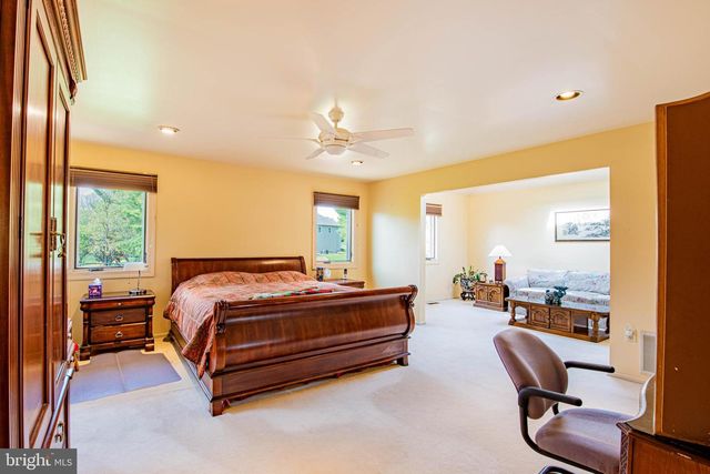 1025 CARRIAGE LN, Blue Bell, PA 19422