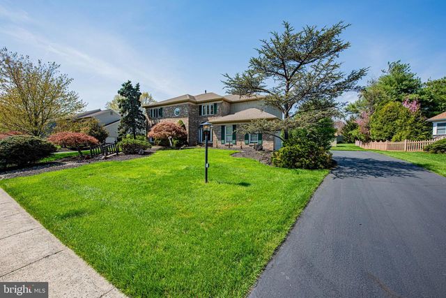 1025 CARRIAGE LN, Blue Bell, PA 19422