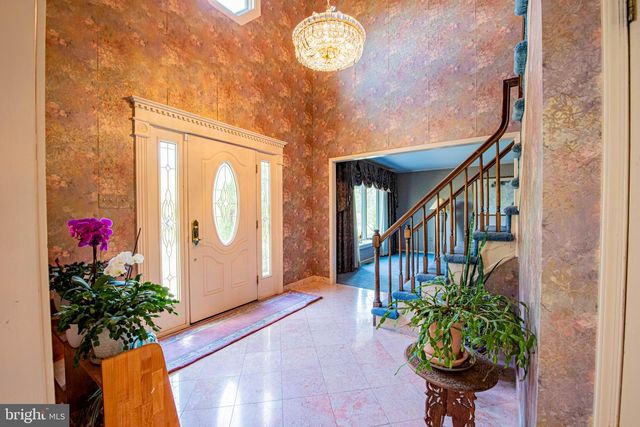 1025 CARRIAGE LN, Blue Bell, PA 19422