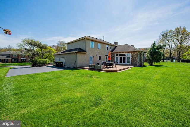 1025 CARRIAGE LN, Blue Bell, PA 19422