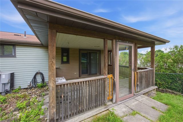 235 Grant Ave, Whitaker, PA 15120