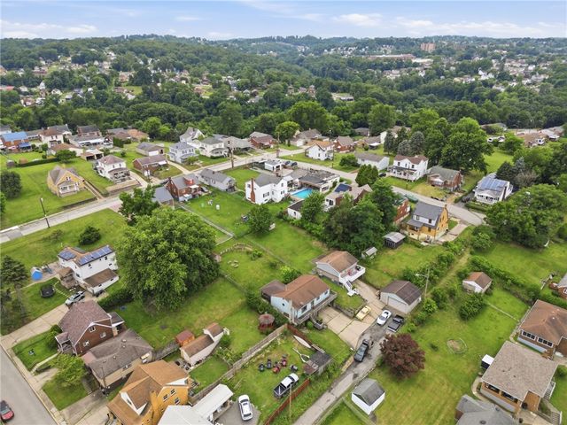 235 Grant Ave, Whitaker, PA 15120