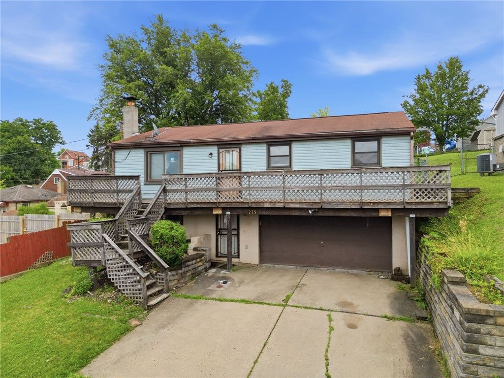 235 Grant Ave, Whitaker, PA 15120