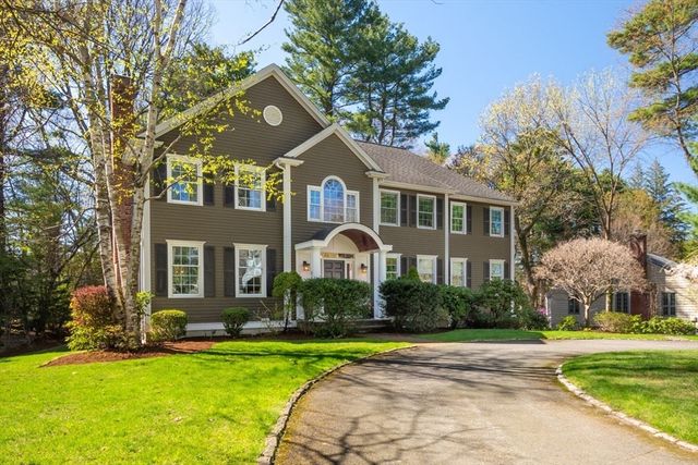 89 Green St, Needham, MA 02492