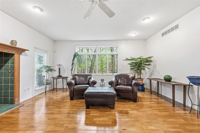 8933 W F Avenue, Kalamazoo, MI 49009