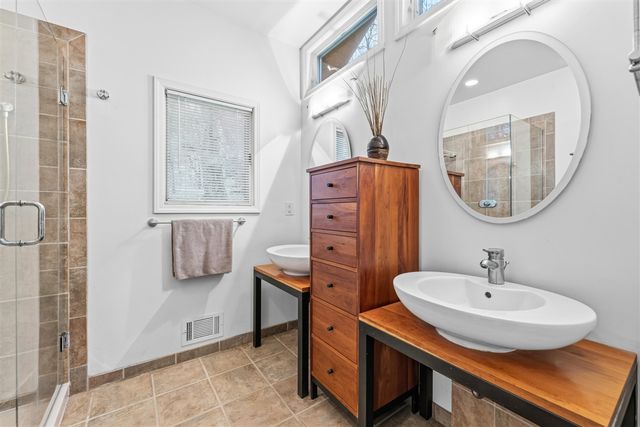 8933 W F Avenue, Kalamazoo, MI 49009