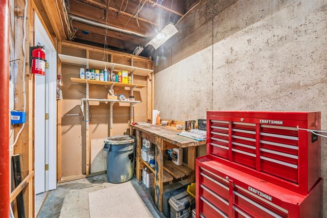 8933 W F Avenue, Kalamazoo, MI 49009