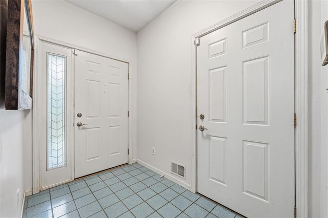 8933 W F Avenue, Kalamazoo, MI 49009