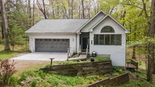 8933 W F Avenue, Kalamazoo, MI 49009