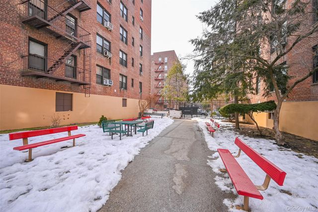 33-26 92 Street 4X, Jackson Heights, NY 11372