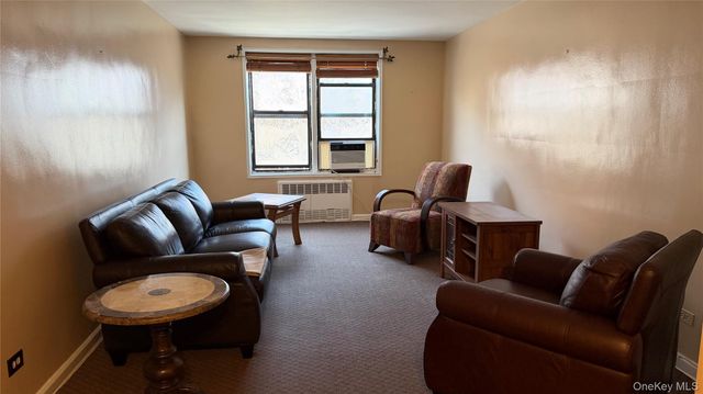 33-26 92 Street 4X, Jackson Heights, NY 11372