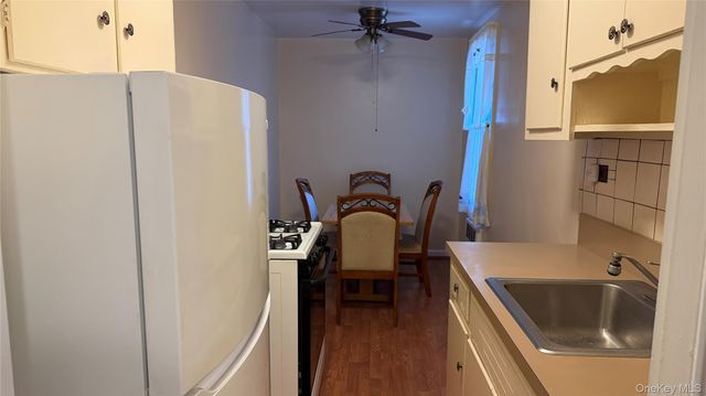 33-26 92 Street 4X, Jackson Heights, NY 11372