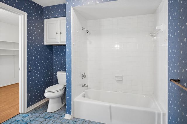 2723 Lawtherwood Court, Dallas, TX 75214