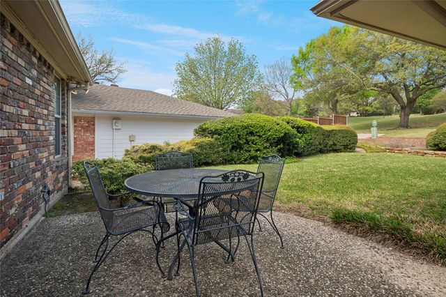 2723 Lawtherwood Court, Dallas, TX 75214