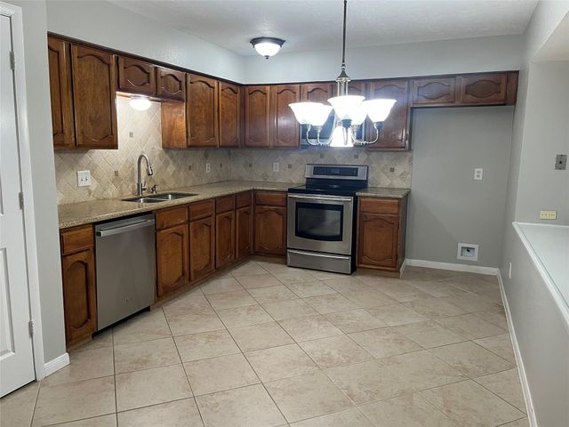 9723 Halkirk Street, Spring, TX 77379