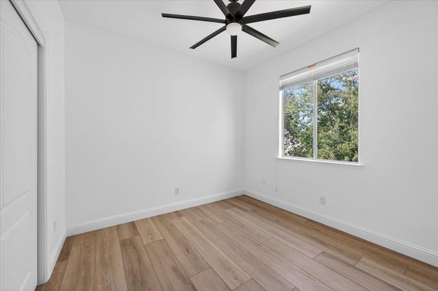 1079 E Monticello Circle, Fresno, CA 93720