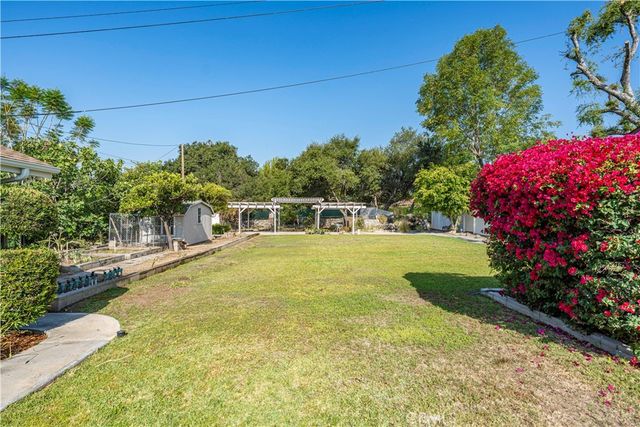543 Ranch Lane, Glendora, CA 91741