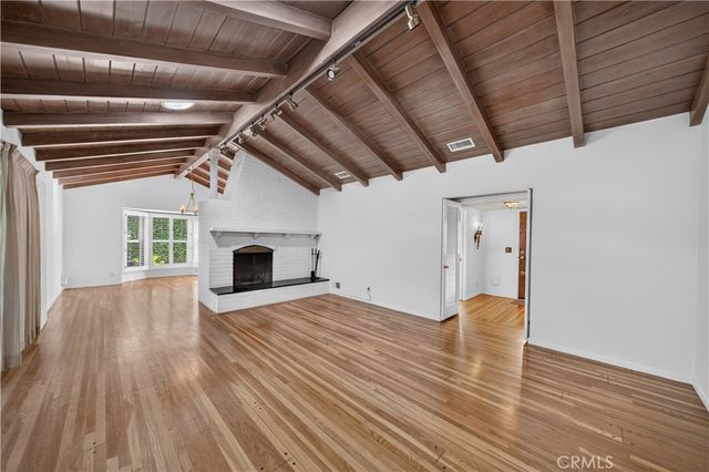 543 Ranch Lane, Glendora, CA 91741
