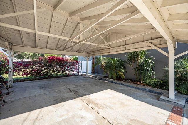 543 Ranch Lane, Glendora, CA 91741