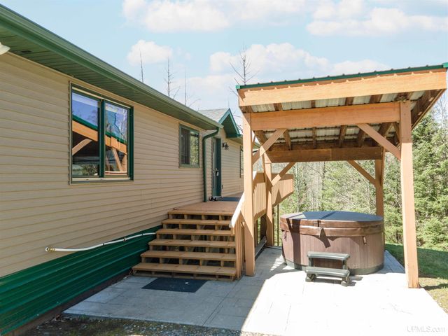 126 Big Bear Road, Iron River, MI 49935