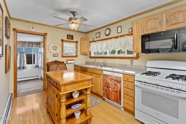 425 Hessler Way, Brick, NJ 08723
