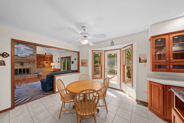 2205 Brown Court, Naperville, IL 60565