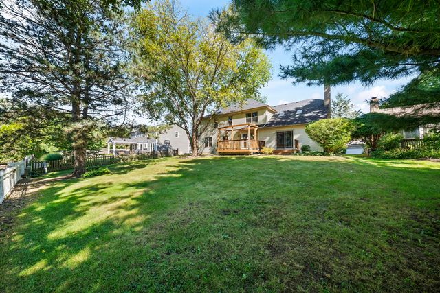 2205 Brown Court, Naperville, IL 60565