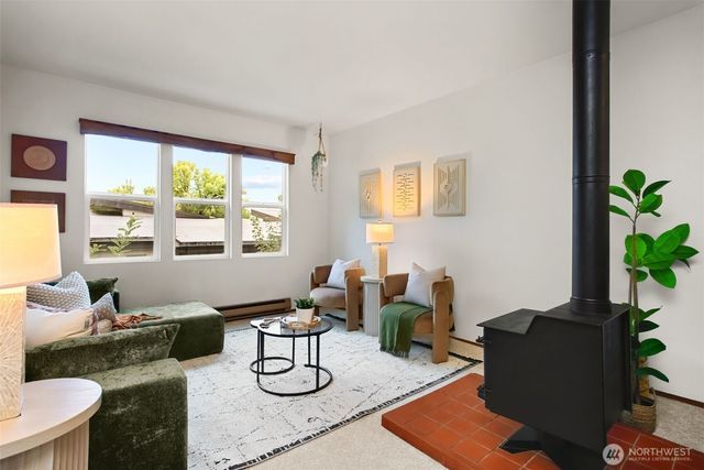 201 28th Avenue, Seattle, WA 98122
