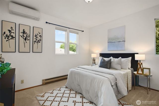 201 28th Avenue, Seattle, WA 98122