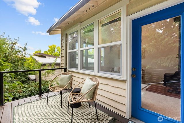 201 28th Avenue, Seattle, WA 98122