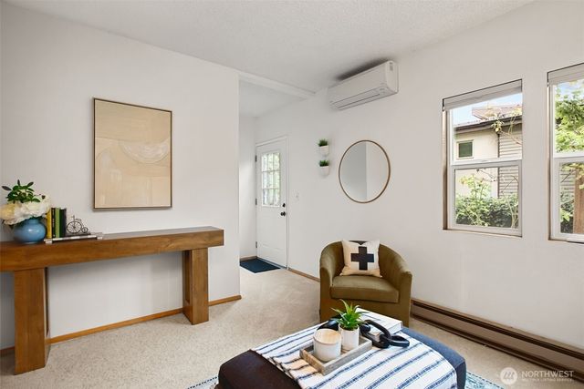 201 28th Avenue, Seattle, WA 98122