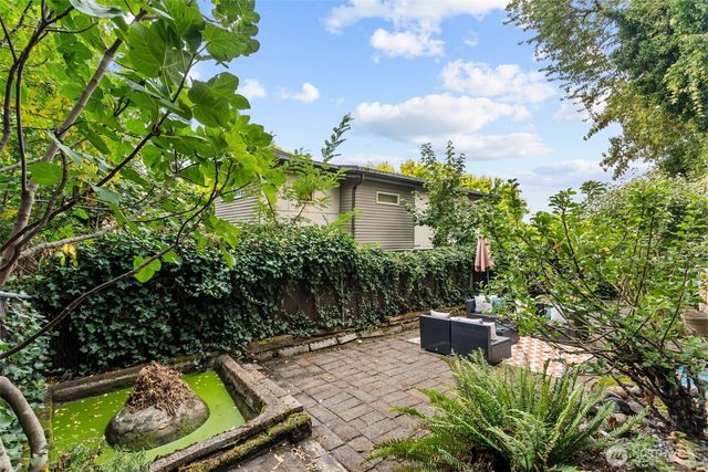 201 28th Avenue, Seattle, WA 98122