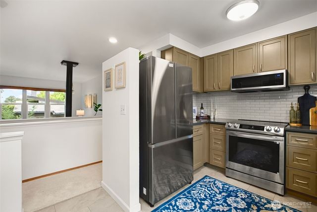 201 28th Avenue, Seattle, WA 98122
