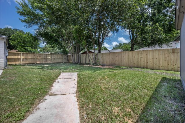 15802 Edenvale Street, Friendswood, TX 77546